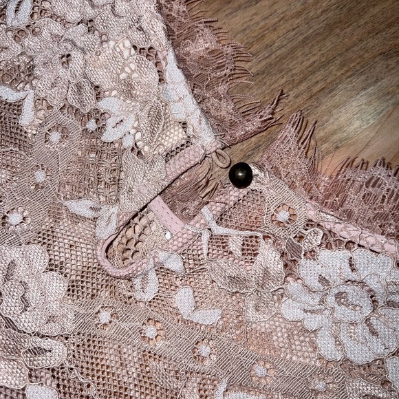 Altar’s State Lace Tank - Picture 8 of 10